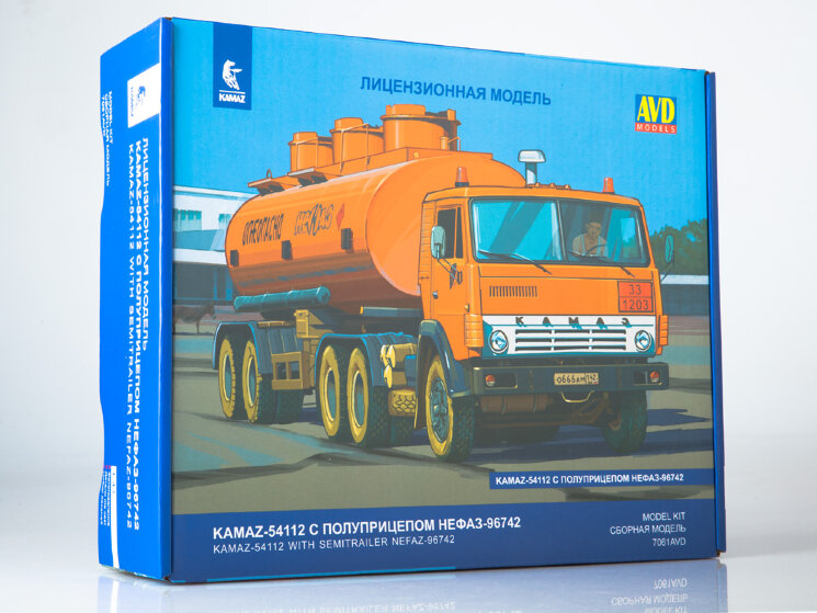 AVD Models 7061 КАМАЗ-54112 с полуприцепом НЕФАЗ-96742 1/43