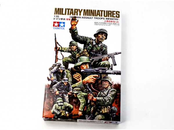 Tamiya 35030 Немецкие пехотинцы в атаке, 8 фигур  1/35